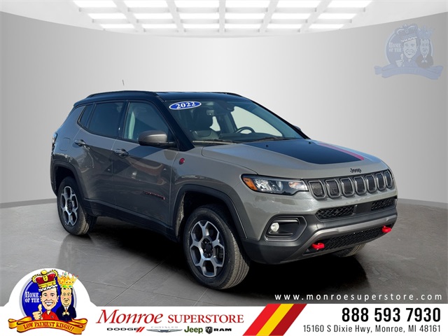 2022 Jeep Compass Trailhawk's photo