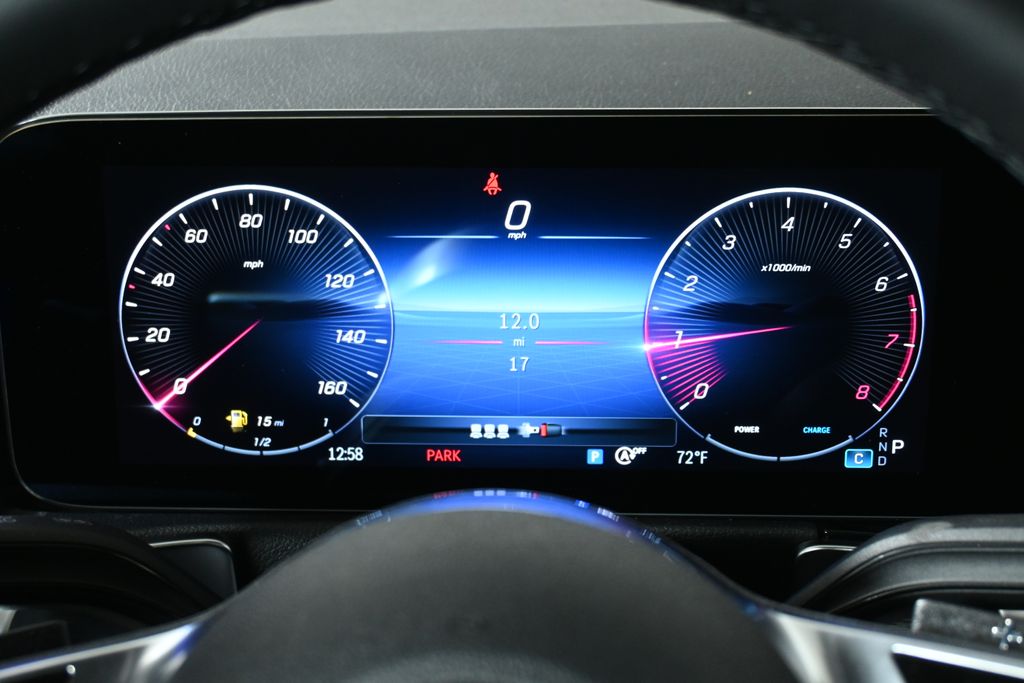 2025 Mercedes Benz GLB 250 4MATIC photo 13