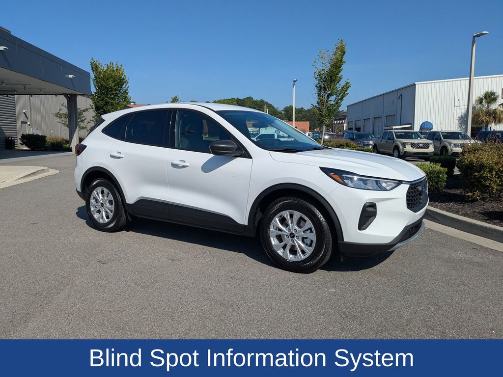 2025 Ford Escape Active photo 2