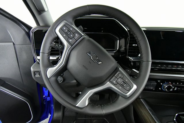 2025 Chevrolet Silverado 1500 RST photo 2