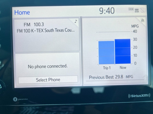 2022 Toyota Camry SE photo 13