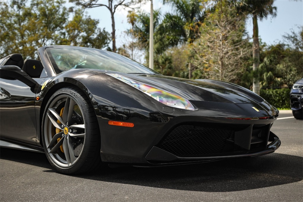 Certified Used 2018 Nero Daytona Metallic Ferrari Base image 11