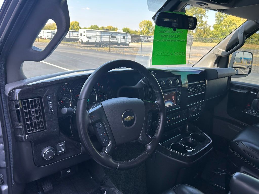 2021 Chevrolet Express LS photo 10