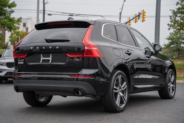 2019 Volvo XC60 T5 Momentum photo 5