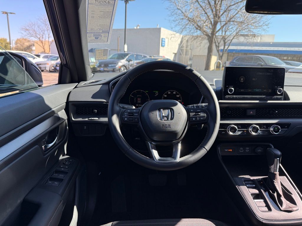 2025 Honda CR-V Hybrid Sport photo 2