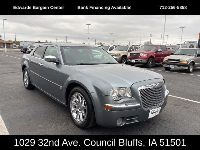 Used 2006 Chrysler 300 C with VIN 2C3LA63H06H246747 for sale in Council Bluffs, IA