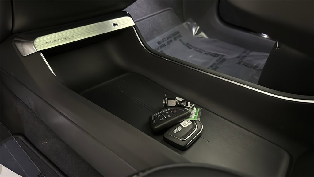 2024 Cadillac Lyriq Tech photo 23
