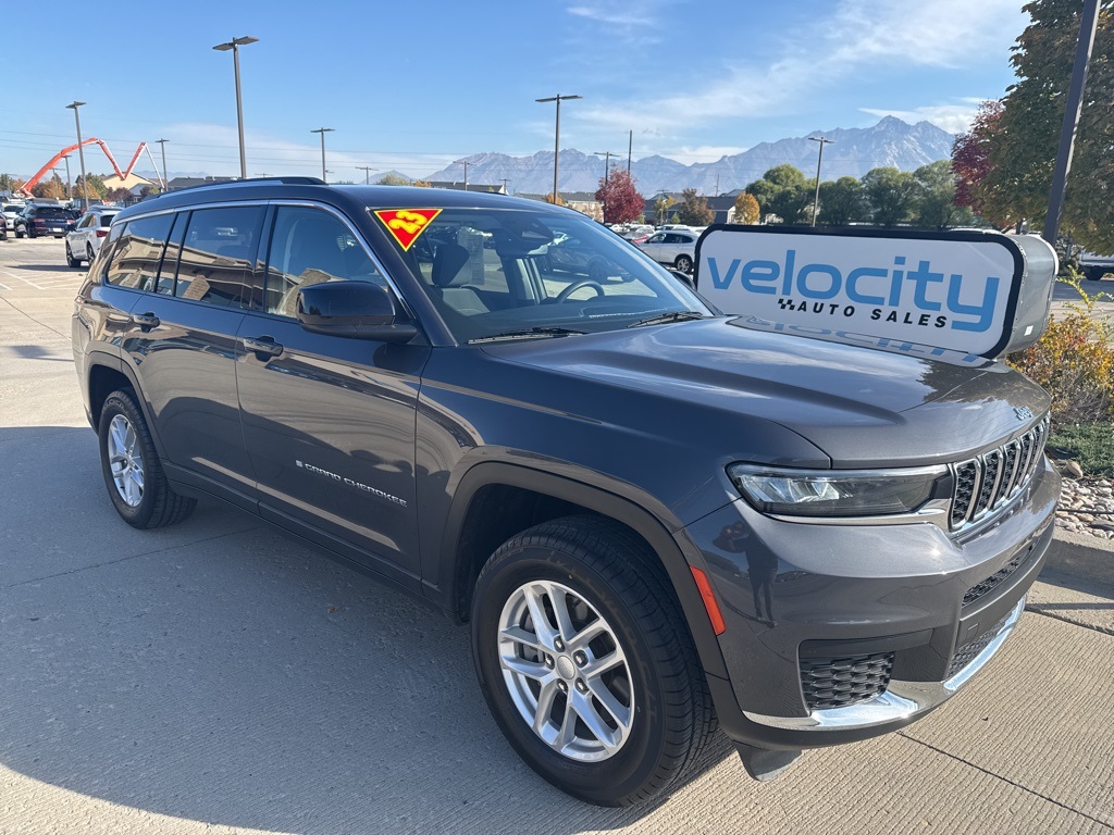 2023 Jeep Grand Cherokee L Laredo's photo