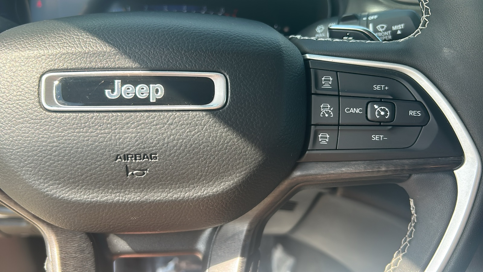 2023 Jeep Grand Cherokee Limited photo 19