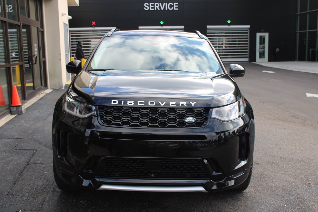 2025 Land Rover Discovery Sport S photo 2