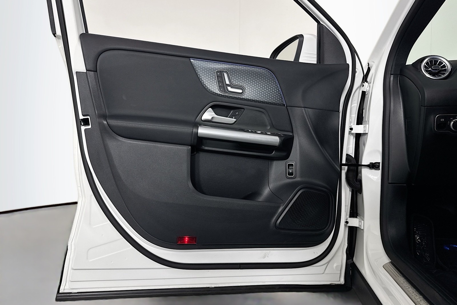 2025 Mercedes Benz GLA 250 photo 19