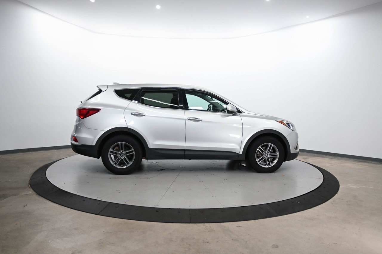 2017 Hyundai Santa Fe Sport Base photo 4