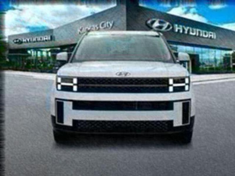2025 Hyundai Santa Fe photo 3