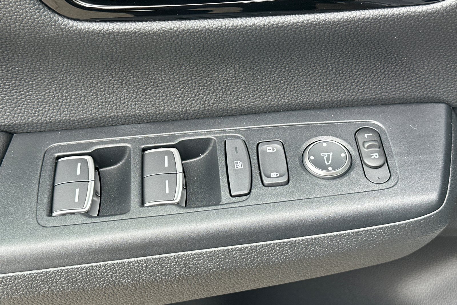 2026 Honda CR-V EX-L photo 11