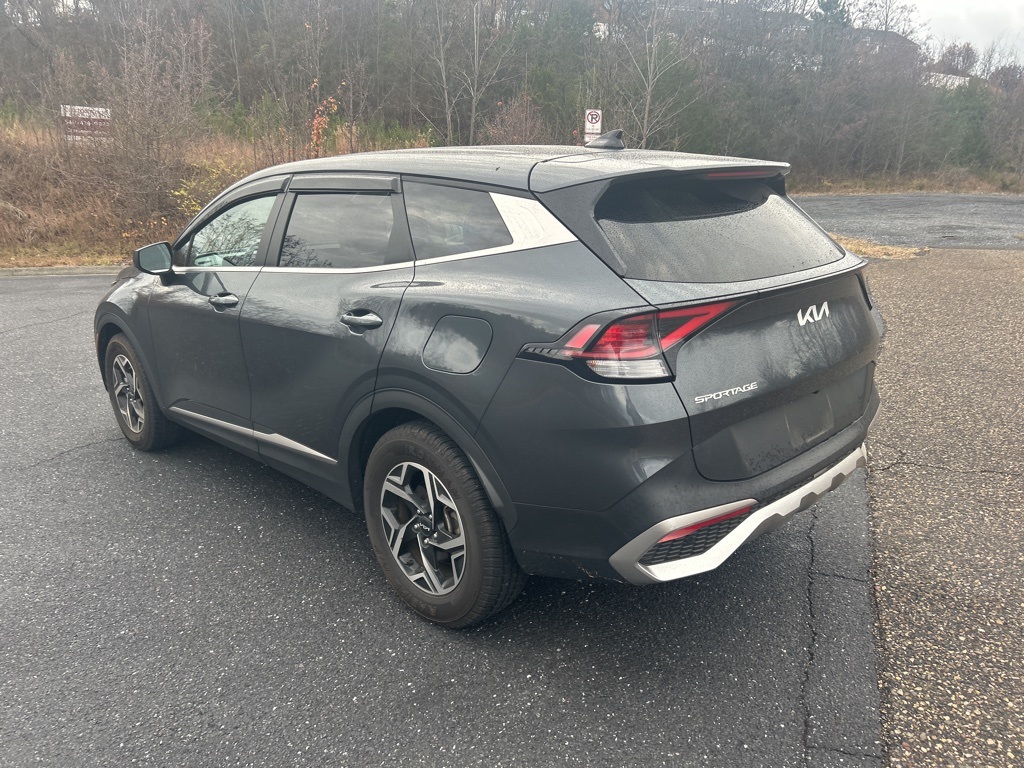 2023 Kia Sportage LX photo 3
