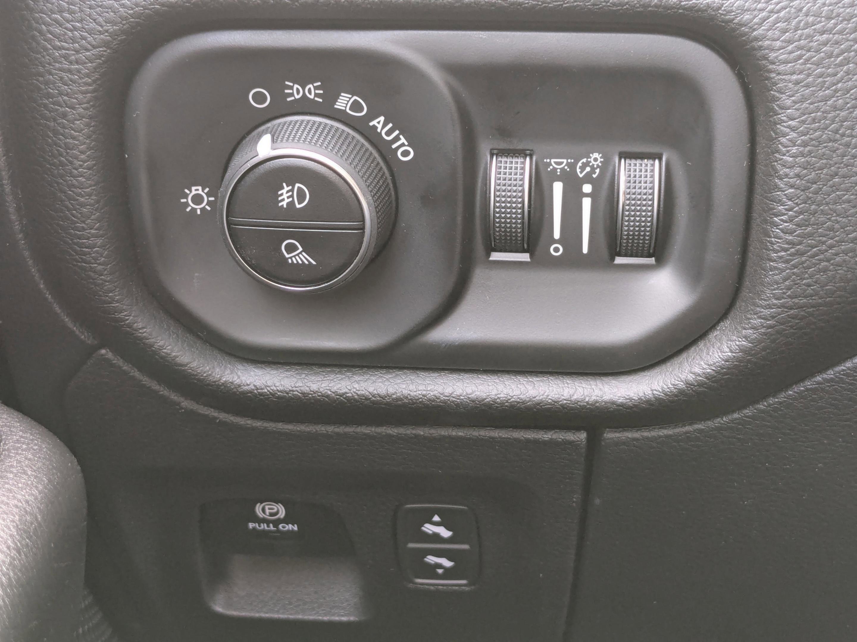 2025 Ram 1500 Big Horn photo 30