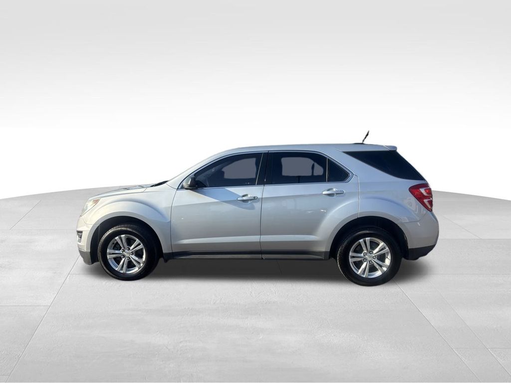 2017 Chevrolet Equinox LS photo 13