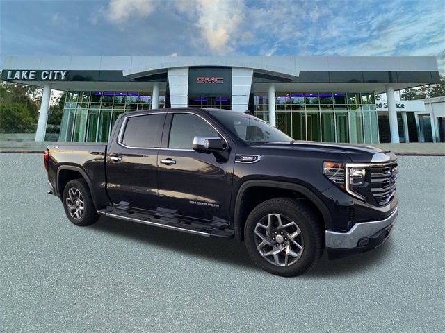 2024 GMC Sierra 1500 SLT's photo
