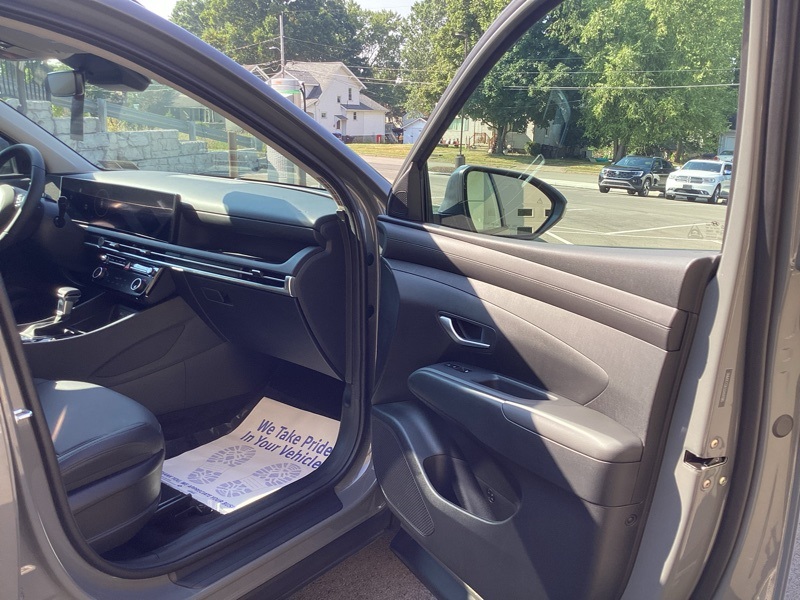 2025 Hyundai Tucson SEL Convenience photo 18