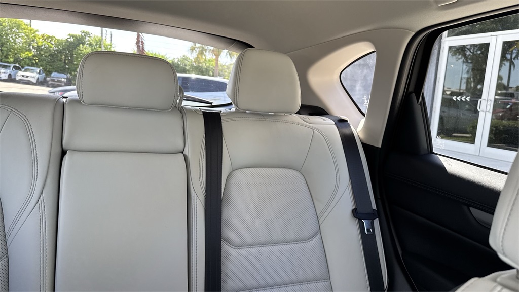 2024 Mazda CX-5 2.5 S Preferred photo 18