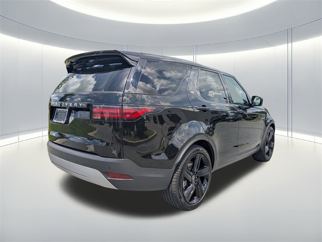 2025 Land Rover Discovery S photo 4