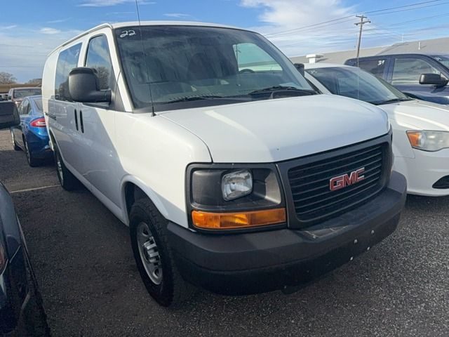 2015 GMC Savana Cargo Work Van's photo