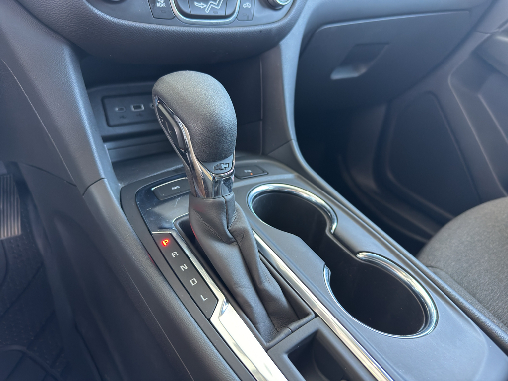2023 Chevrolet Equinox LT photo 12