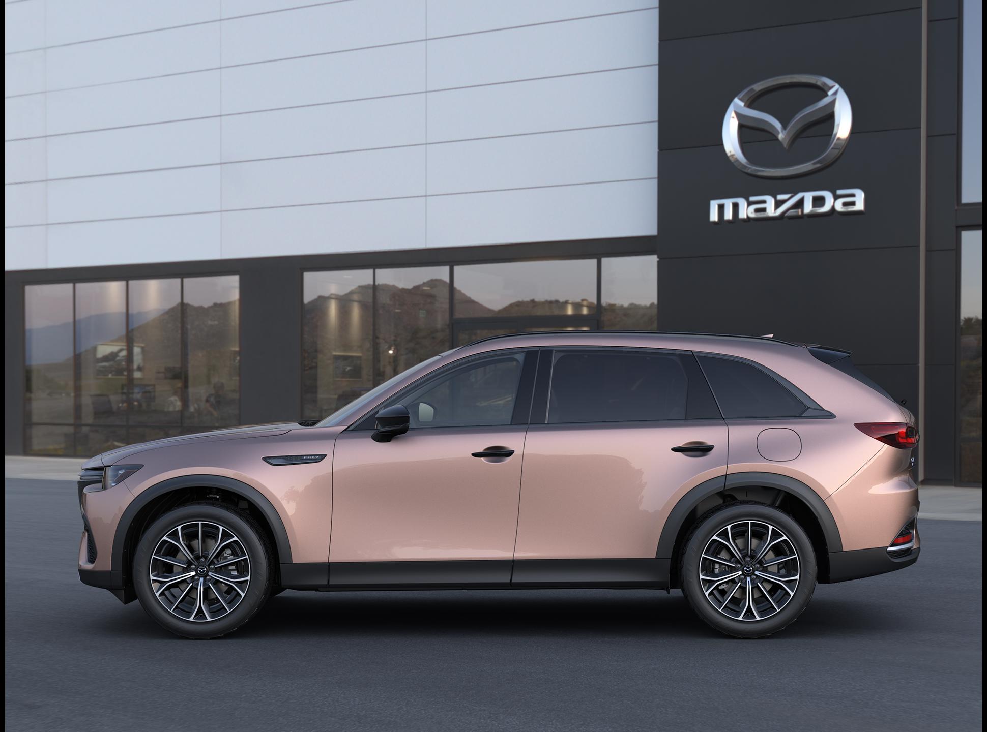 2025 Mazda CX-70 Plug-in Hybrid Premium Plus photo 3