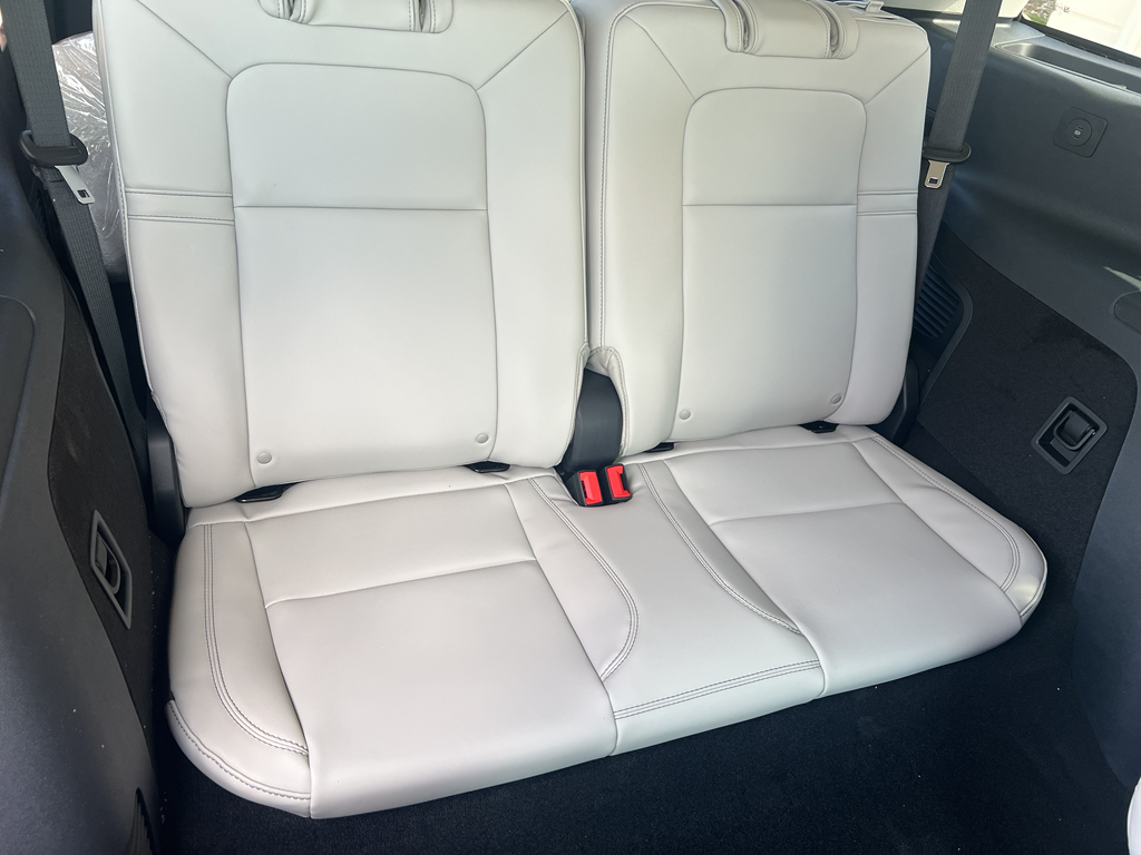 2025 Lincoln Aviator Premiere photo 35