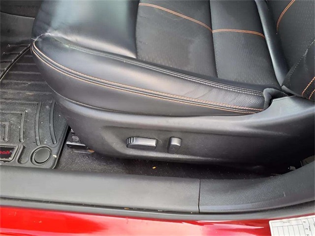 2021 Nissan Altima 2.5 SR photo 8