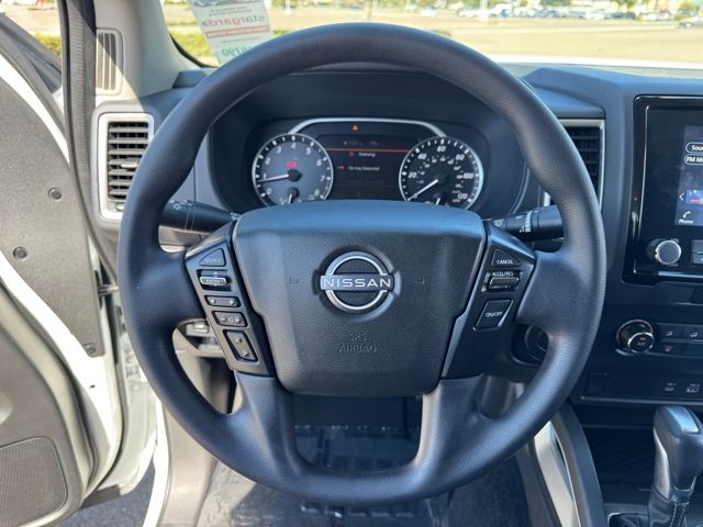 2022 Nissan Frontier SV photo 7