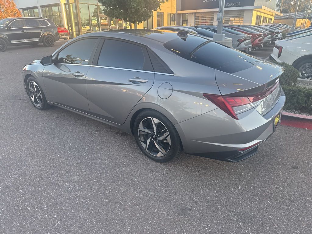 2023 Hyundai Elantra Hybrid Limited photo 6