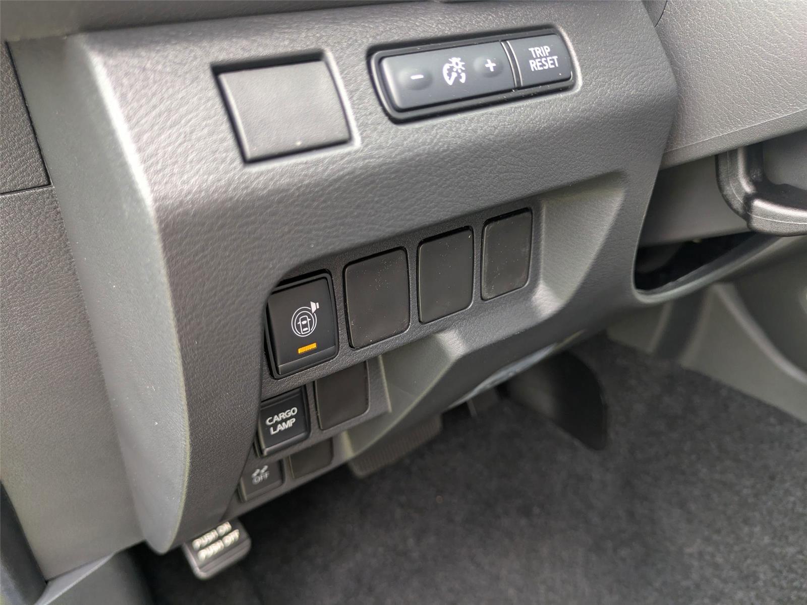 2026 Nissan Frontier SV photo 12