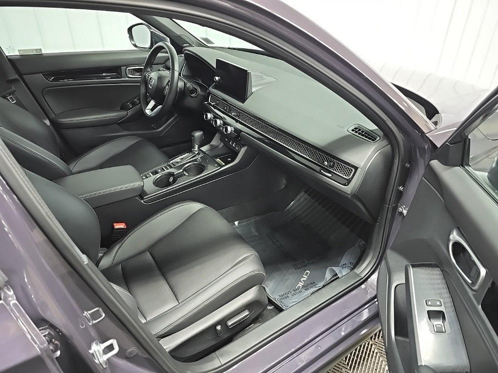 2023 Honda Civic Hatchback Sport Touring photo 14