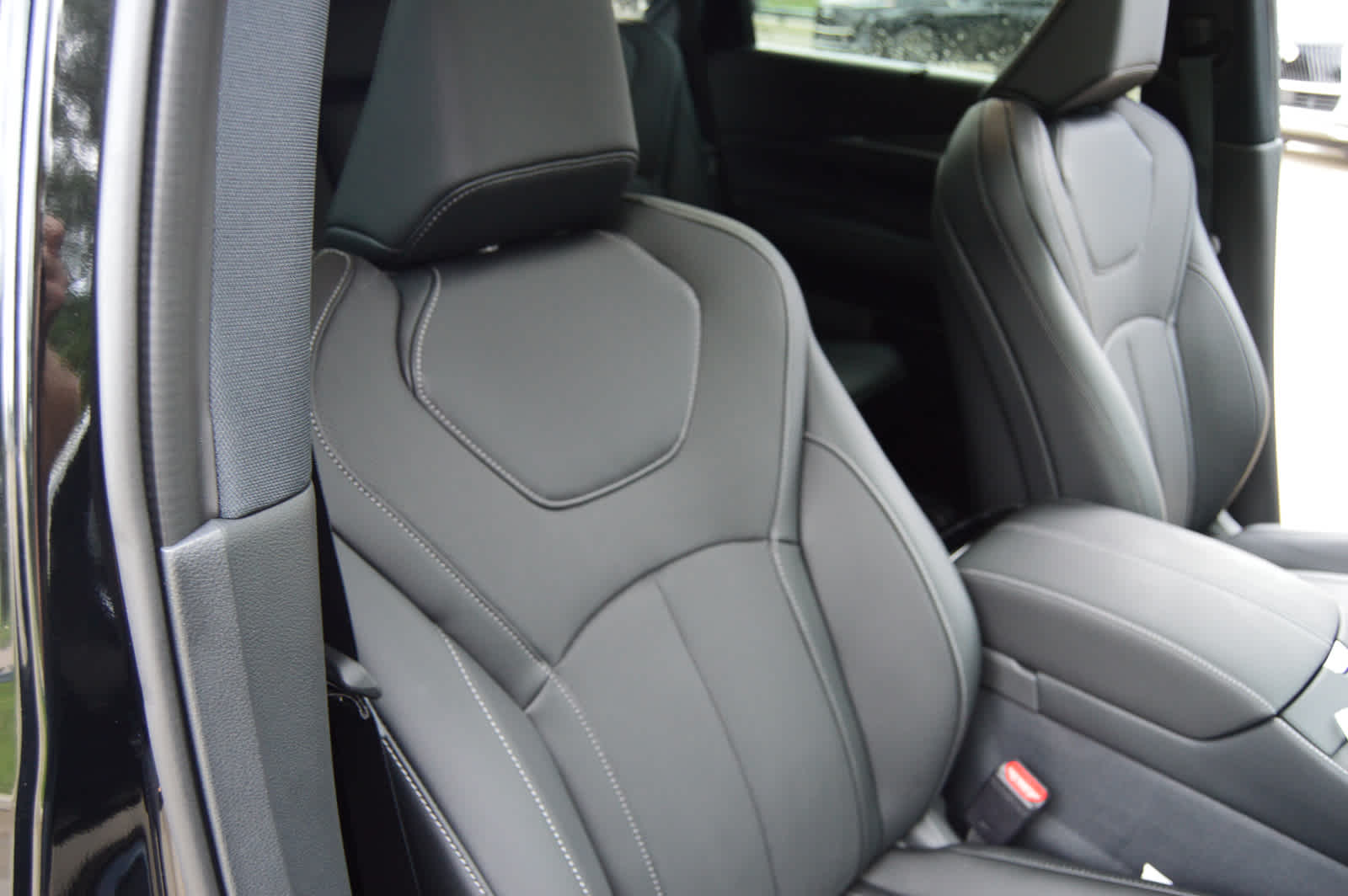 2026 Infiniti QX60 Luxe photo 8