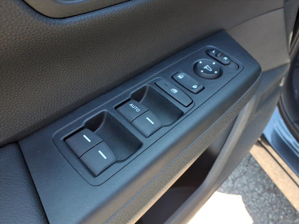 2026 Honda CR-V LX photo 17