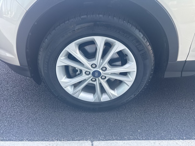 2018 Ford Escape SE photo 9