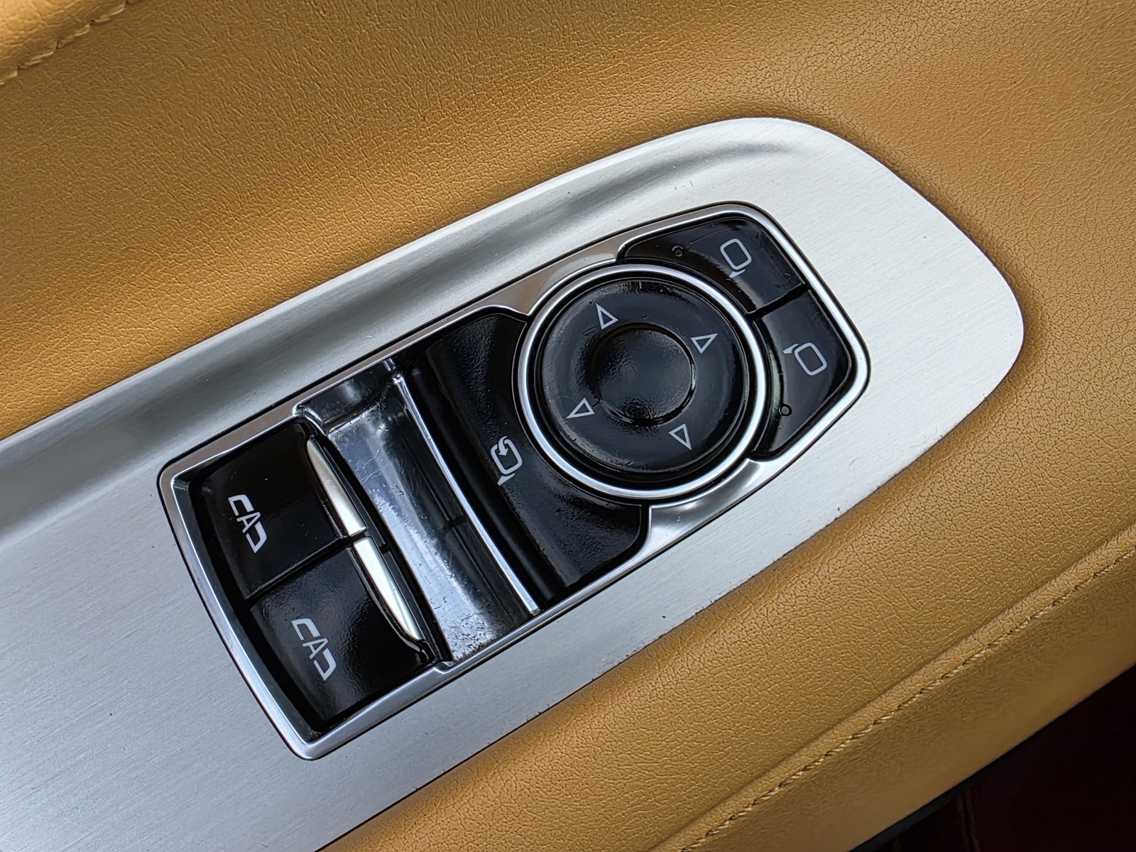 2020 Chevrolet Corvette Stingray 2LT photo 22
