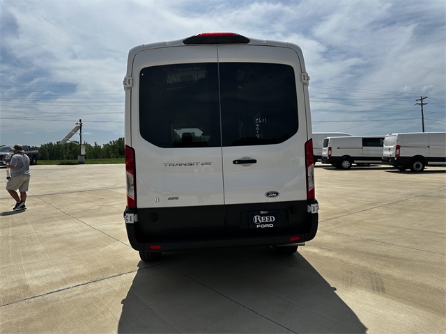 2024 Ford Transit photo 5
