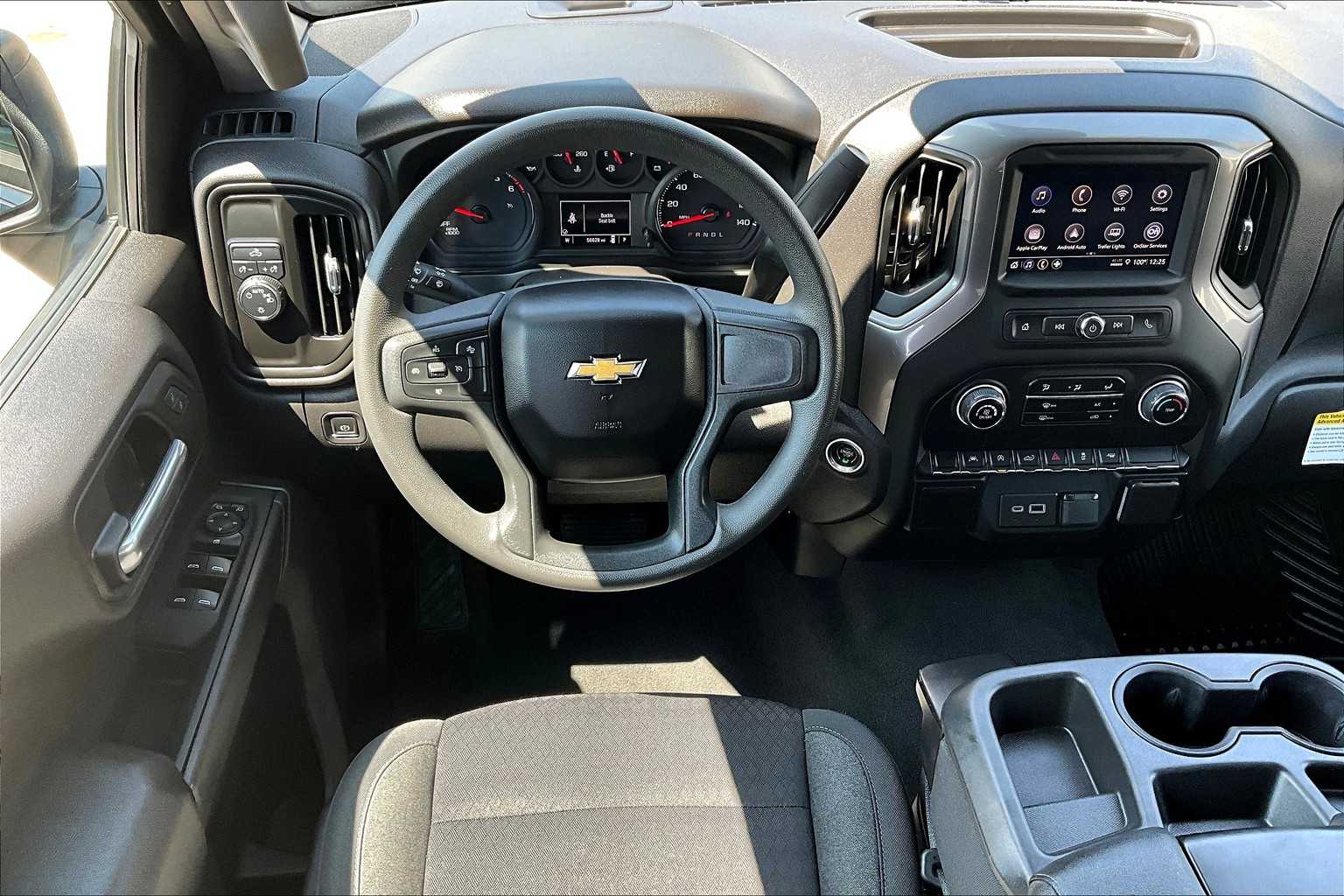 2023 Chevrolet Silverado 1500 Custom photo 5
