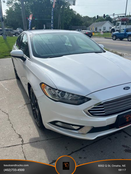 2018 Ford Fusion SE Hybrid photo 3