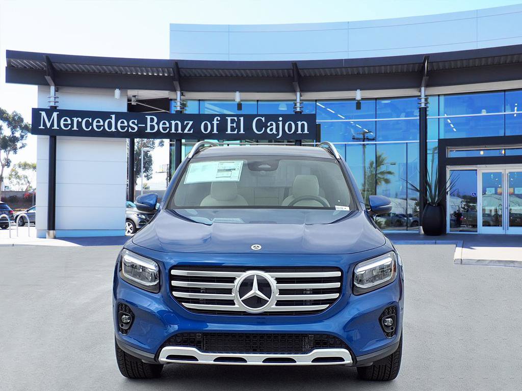 2026 Mercedes Benz GLB 250 photo 2