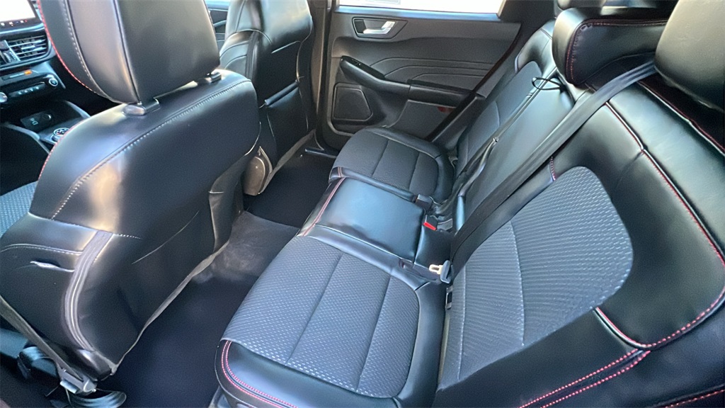 2023 Ford Escape ST-Line photo 5