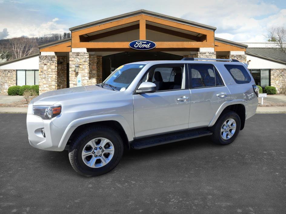 2024 Toyota 4Runner SR5's photo