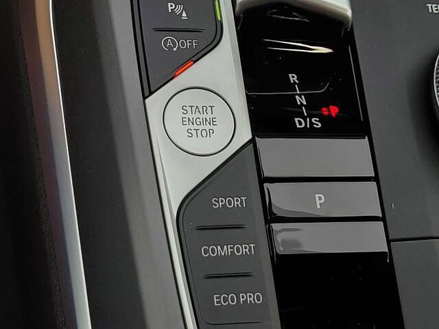2025 Bmw 230i xDrive photo 18