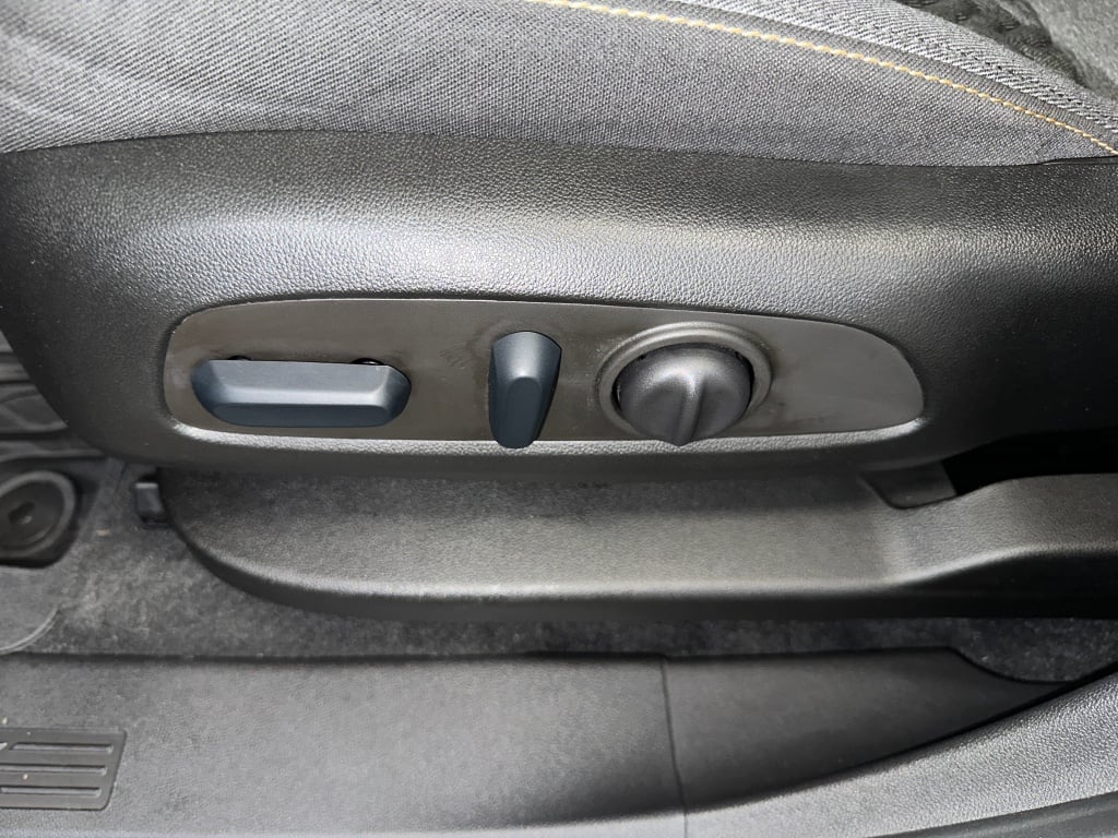 2022 Chevrolet Equinox LT photo 3