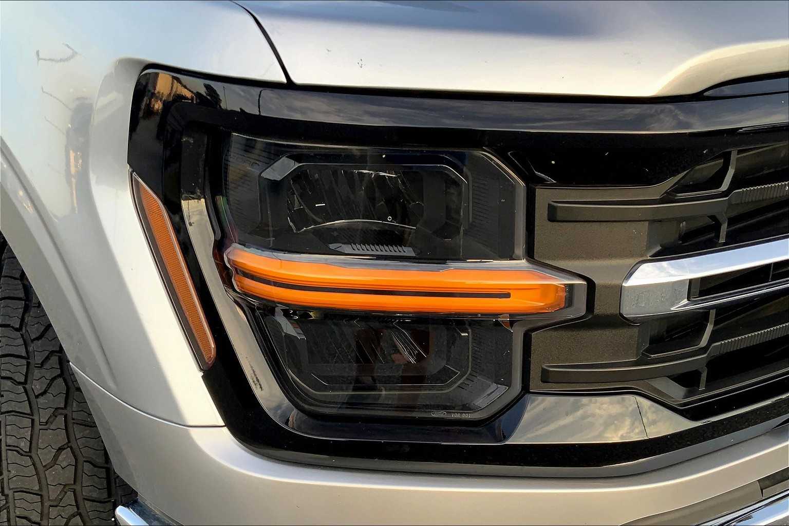2024 Ford F-150 XLT photo 23
