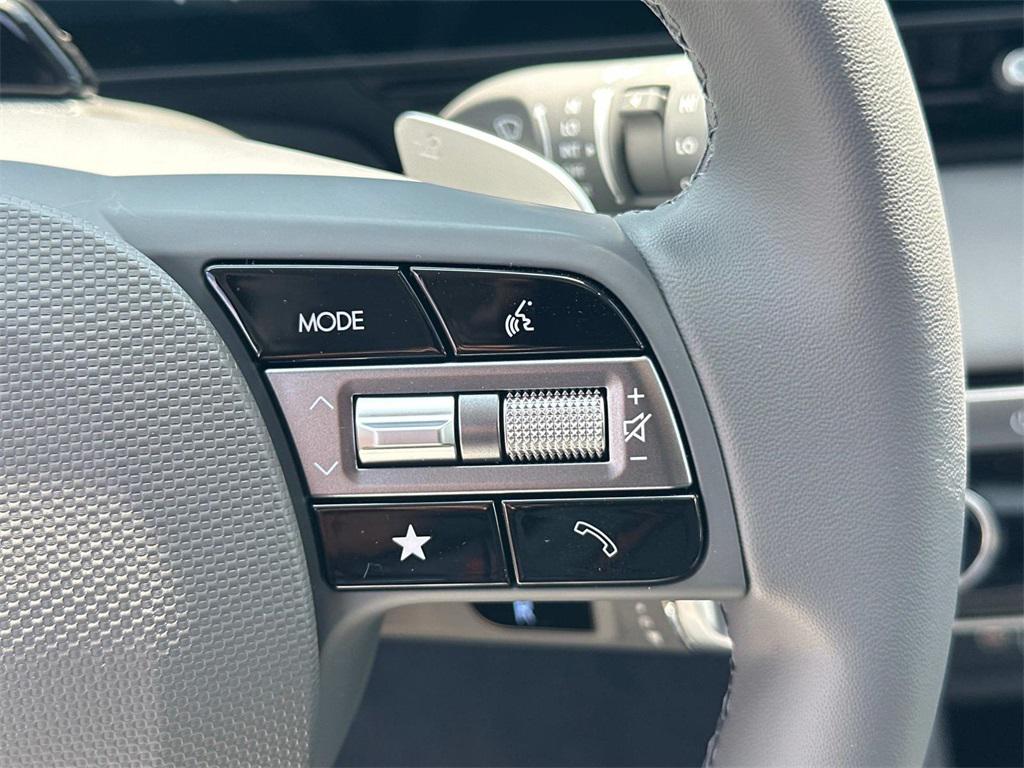 2025 Hyundai Ioniq 5 SEL photo 21