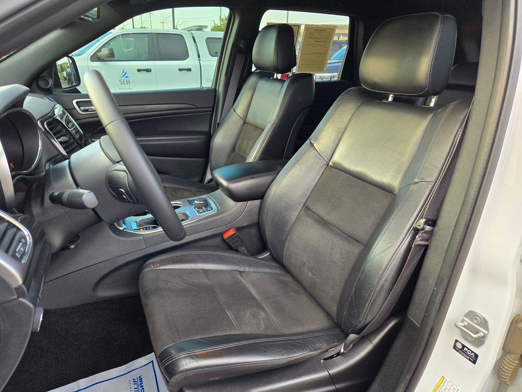 2022 Jeep Cherokee Laredo X photo 11