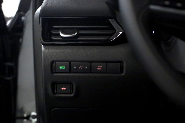 2025 Nissan Sentra SV photo 10